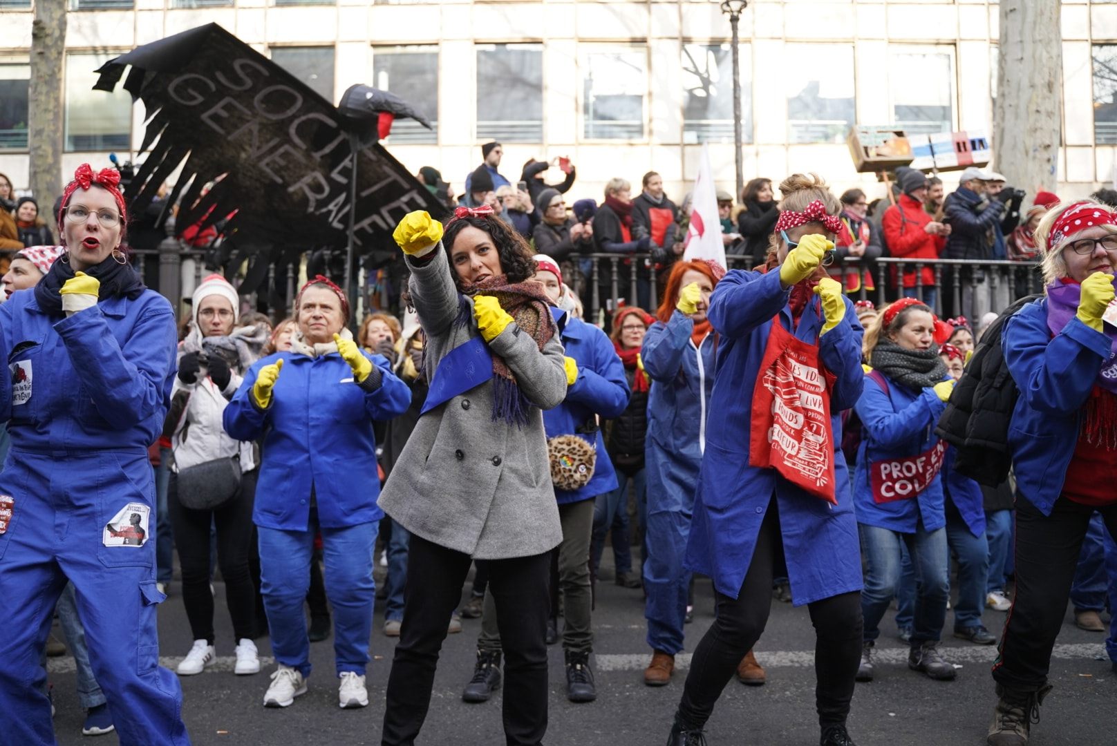 manifestation contre la reforme des retraites avec les rosies le